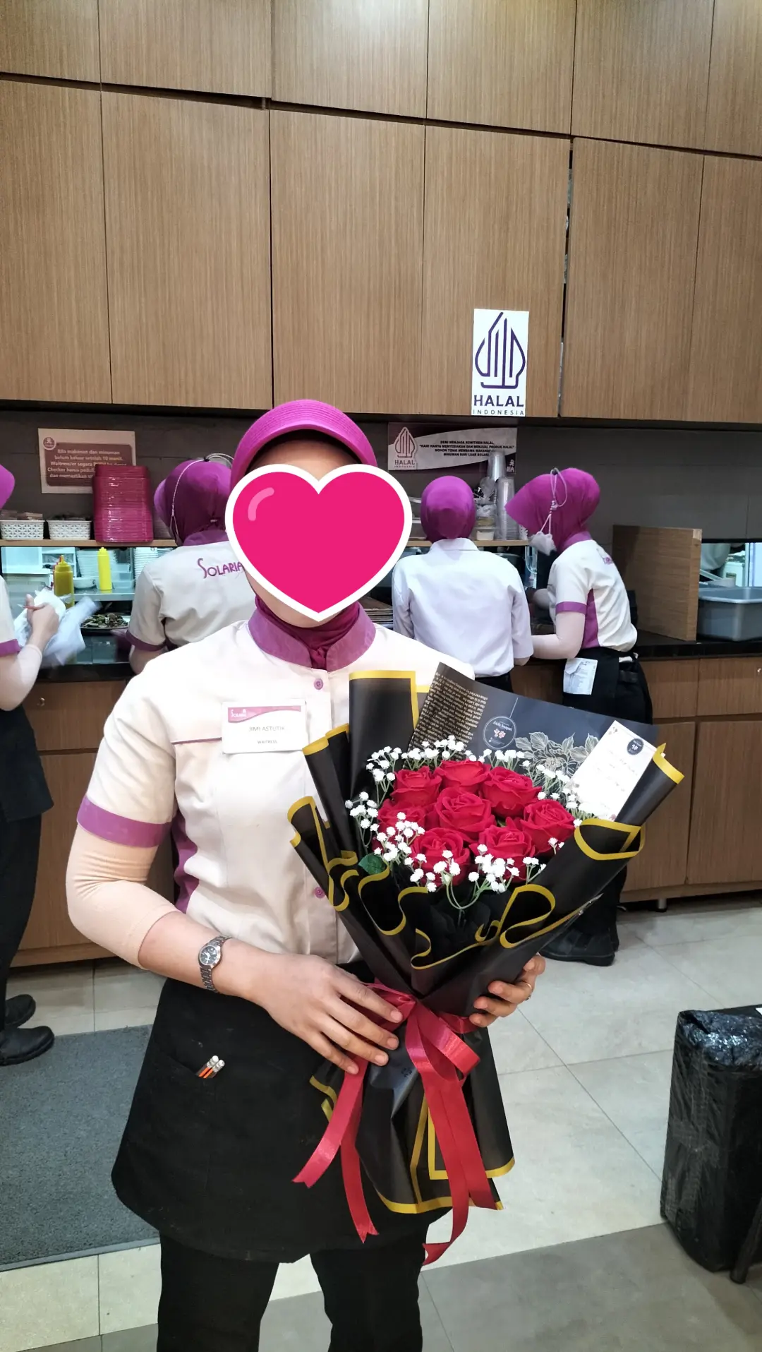 7 Medium Red Roses Bouquet