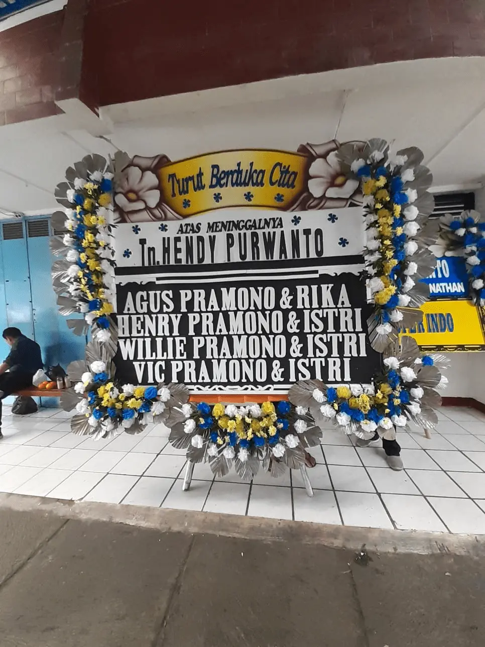 Express Condolence Flower Board