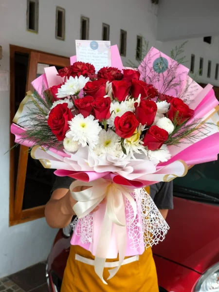 jual Buket bunga mawar merah fresh wrapping pink ukuran besar purwokerto